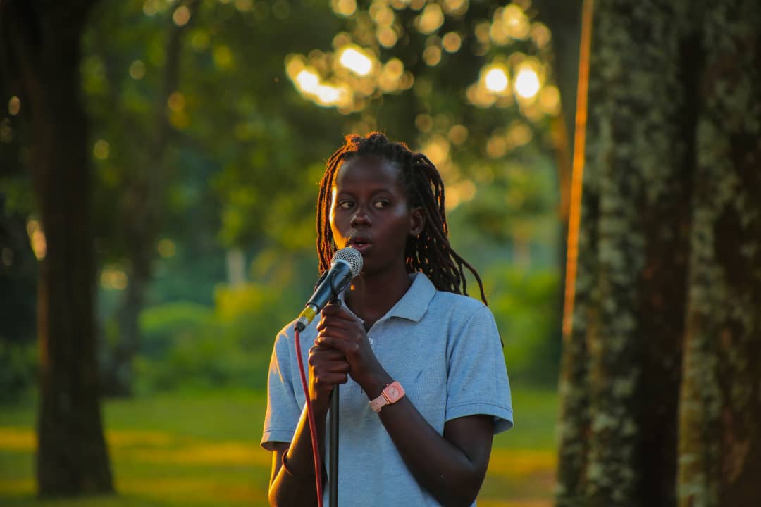 singing child